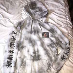 Quiksilver Gray and White Tie-Dye Hoodie